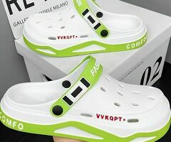 Fashionable Unisex Spring And Summer Casual Clogs - Soft Sole, Breathable Footwear for Outdoor Activ